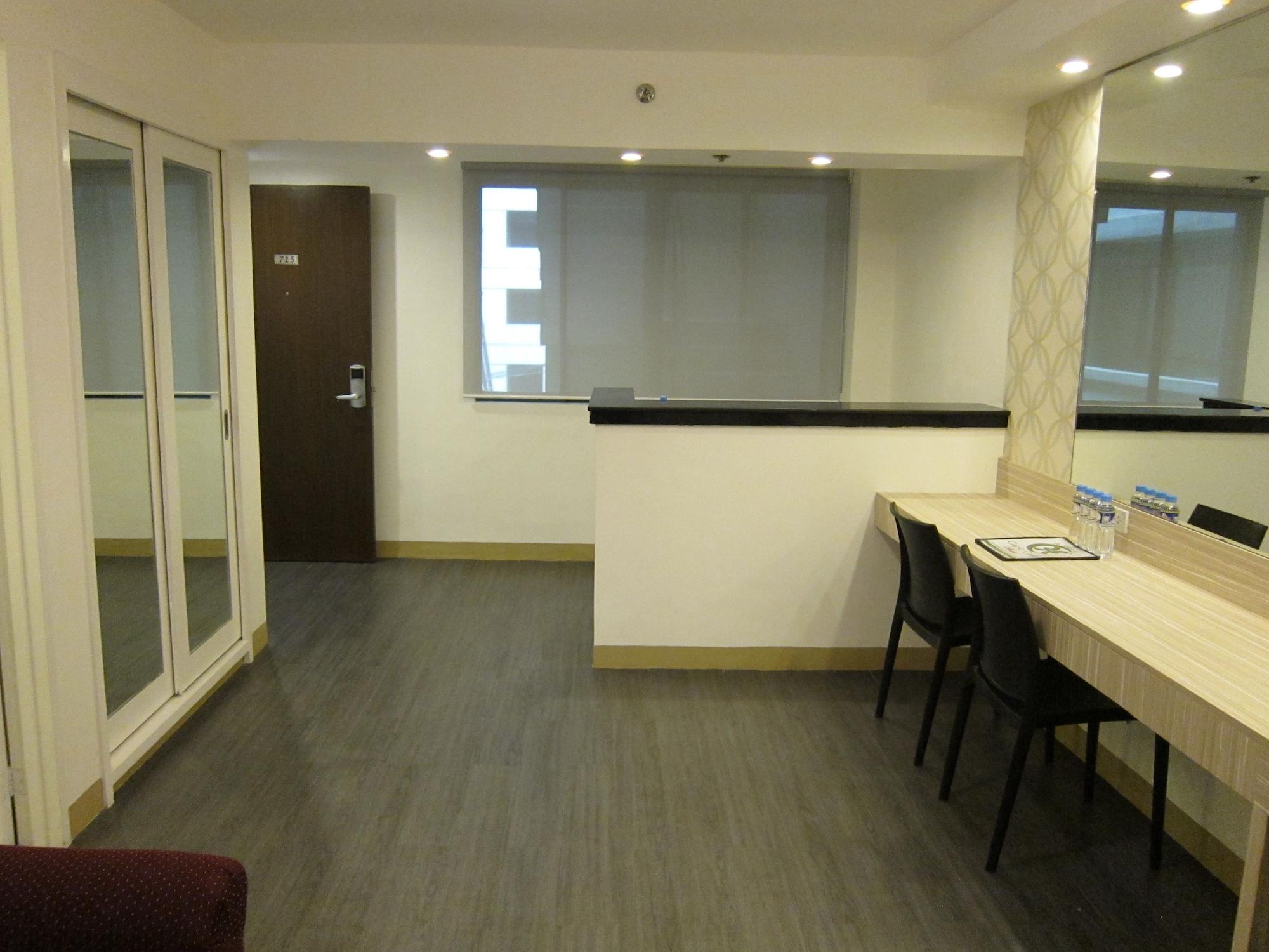 The Charter House Hotel San Pedro Makati Exterior foto