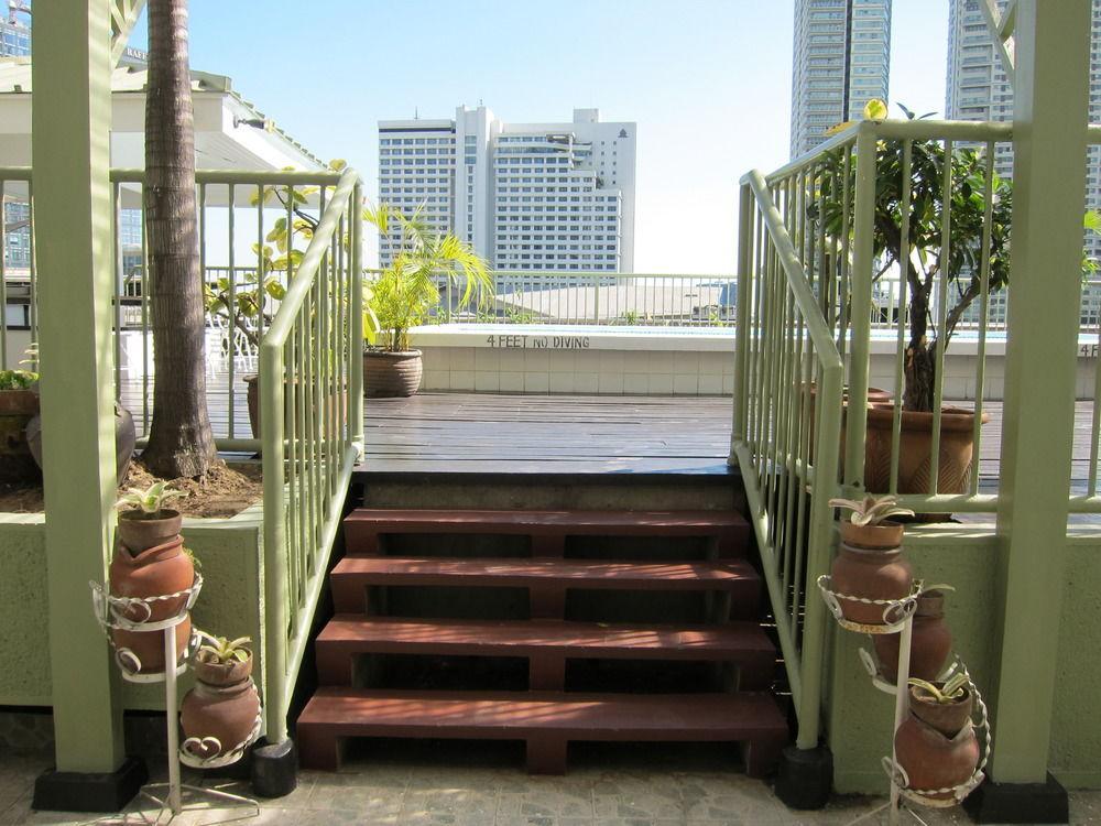 The Charter House Hotel San Pedro Makati Exterior foto