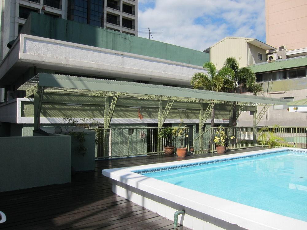 The Charter House Hotel San Pedro Makati Exterior foto