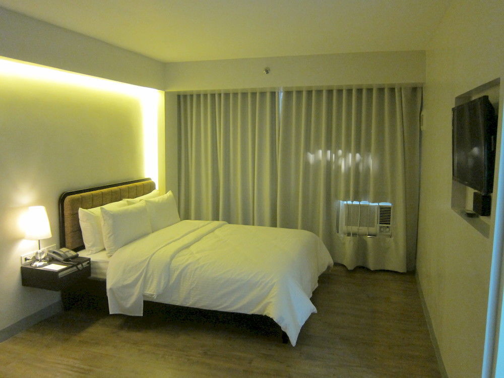 The Charter House Hotel San Pedro Makati Exterior foto